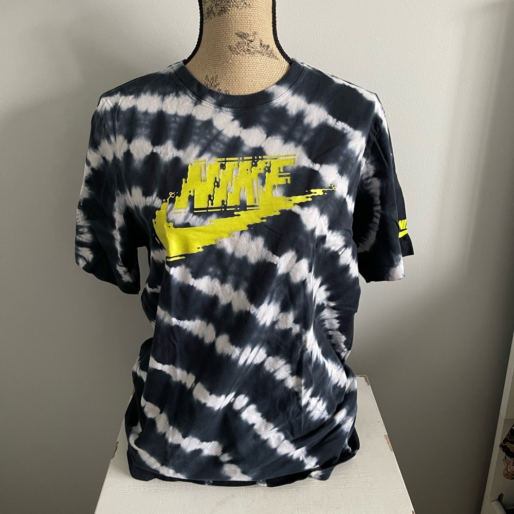 Nike Black and White Tie-Dye Tee